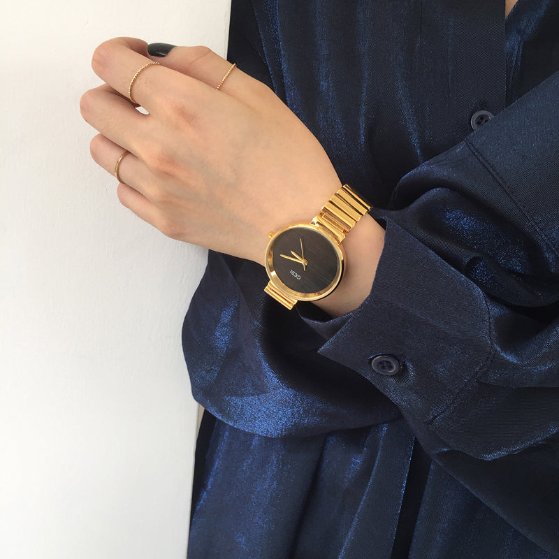 Small Vintage Gold Watch Classic Elegant Wristwatch