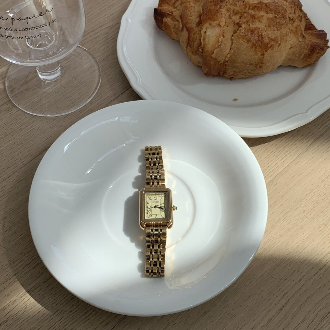 Luxury Square Gold Roman Numeral Watch