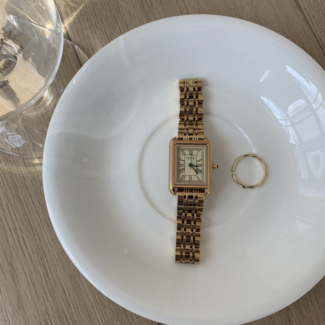 Luxury Square Gold Roman Numeral Watch