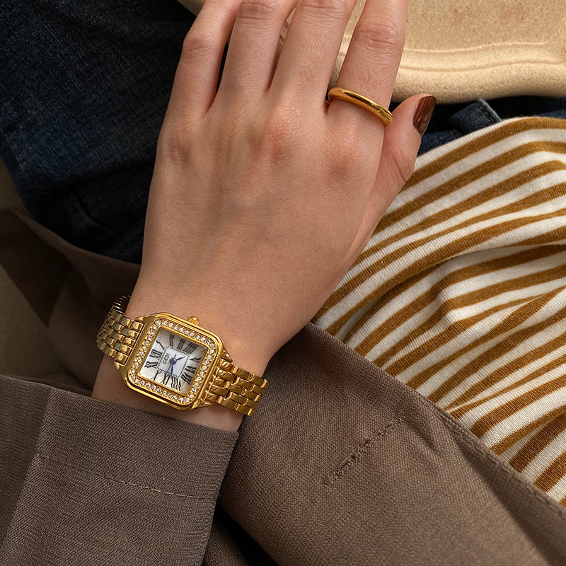 Luxury Elegant Gold Quartz Wristwatch for Men 