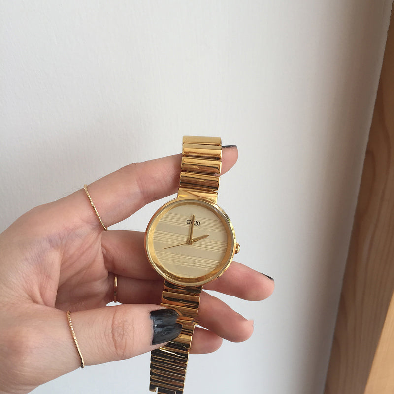 Small Vintage Gold Watch Classic Elegant Wristwatch