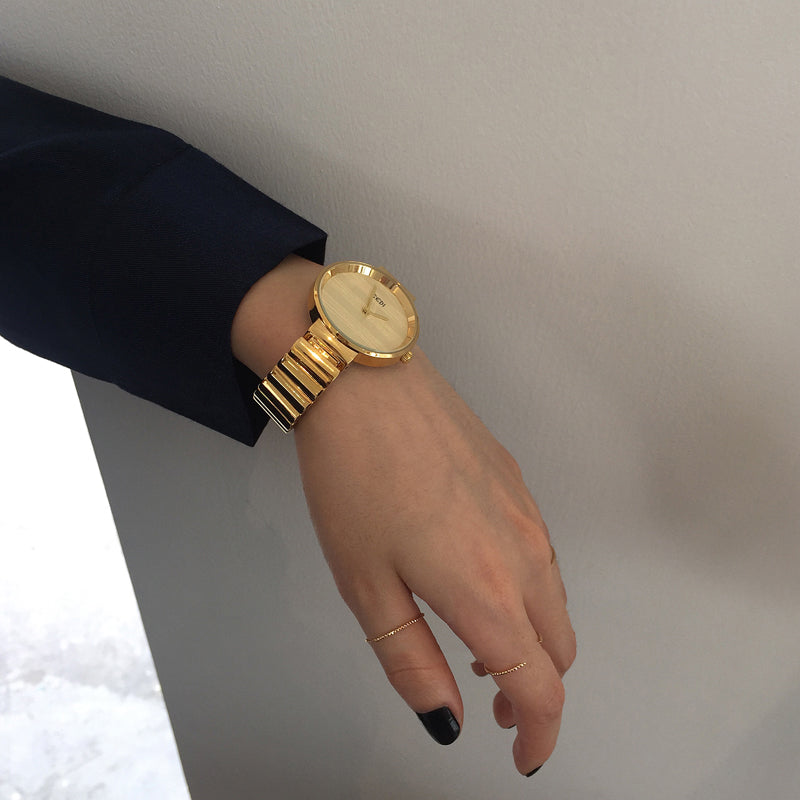 Small Vintage Gold Watch Classic Elegant Wristwatch