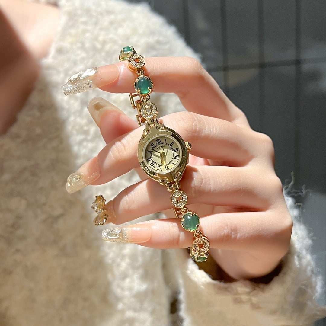 Retro Vintage Gold Dial Watch for Women
